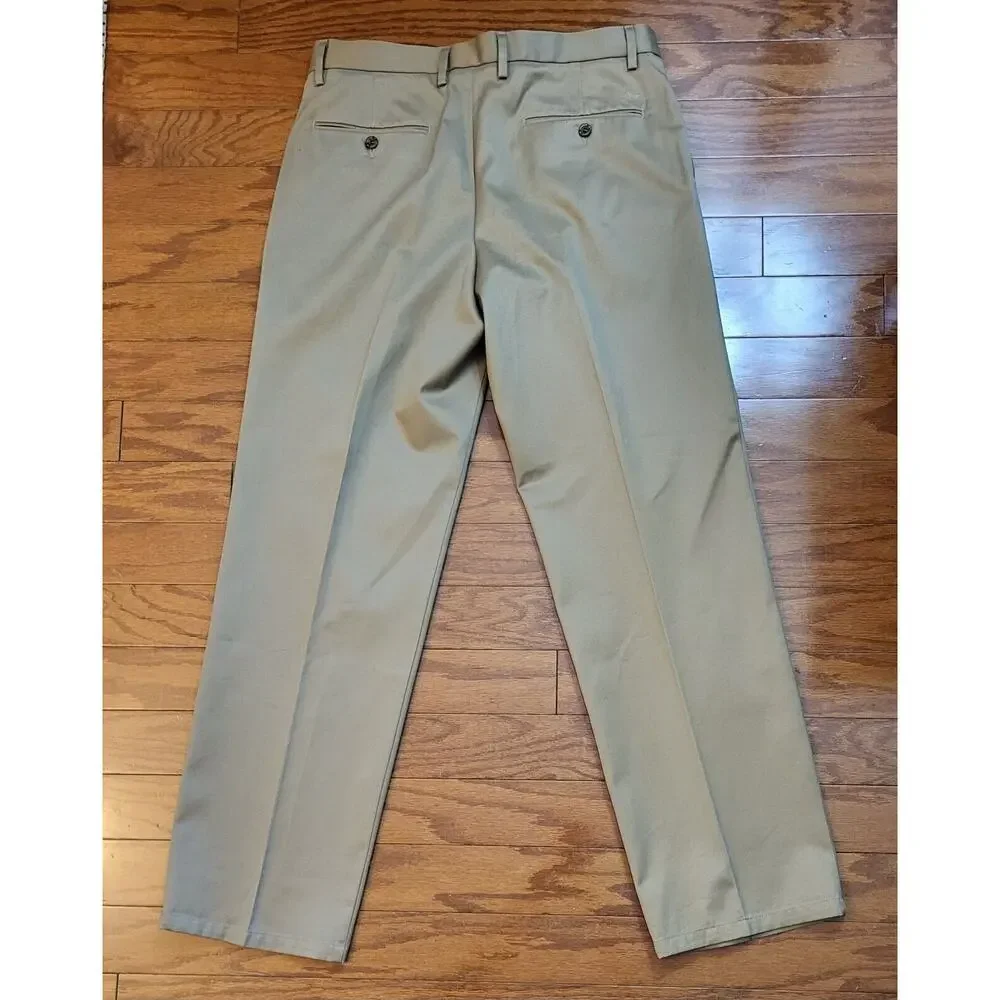 DOCKERS Signature Khaki D3 Classic Fit Pants / Slacks Men's Size 34 X 33